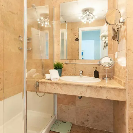 62 - Penthouse In Almendros With Fantastic Vie * マルベーリャ