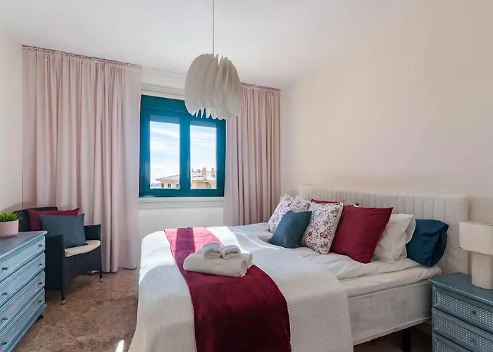 62 - Penthouse In Almendros With Fantastic Vie Marbella