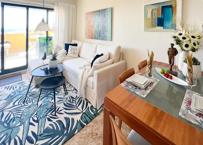 62 - Penthouse In Almendros With Fantastic Vie * Marbella